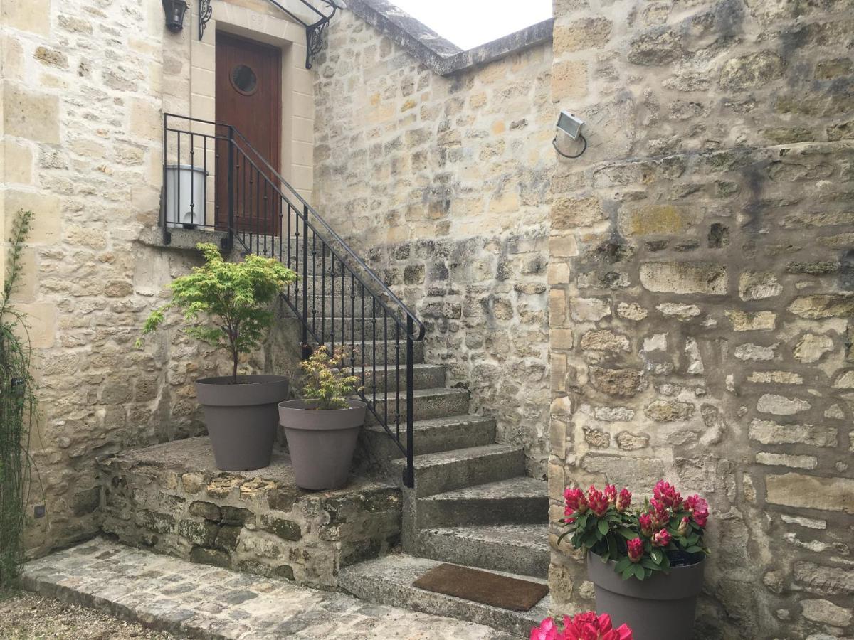 La Tour De Flandre Apartment Rousseloy ภายนอก รูปภาพ