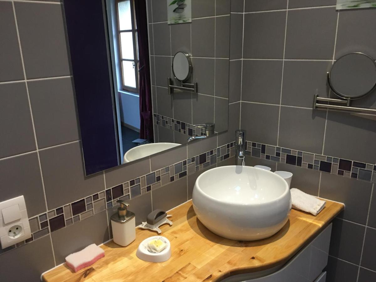 La Tour De Flandre Apartment Rousseloy ภายนอก รูปภาพ