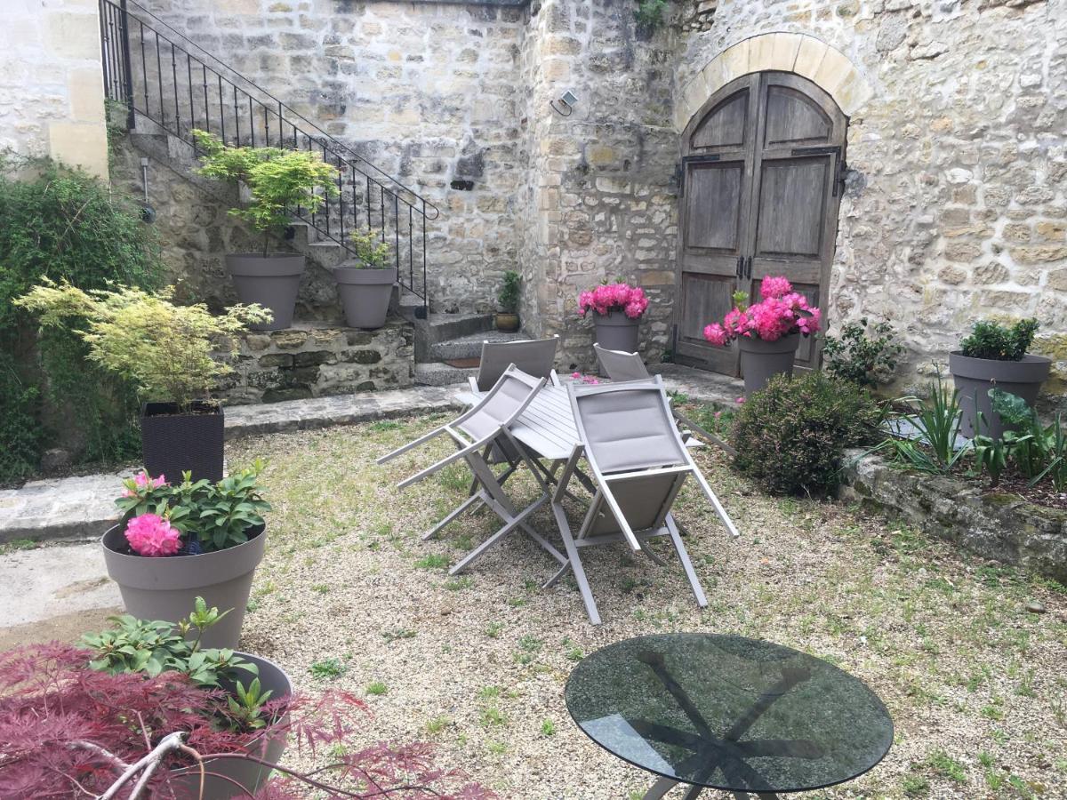 La Tour De Flandre Apartment Rousseloy ภายนอก รูปภาพ
