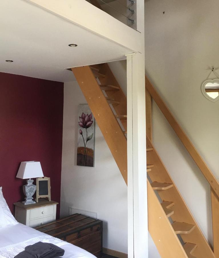 La Tour De Flandre Apartment Rousseloy ภายนอก รูปภาพ