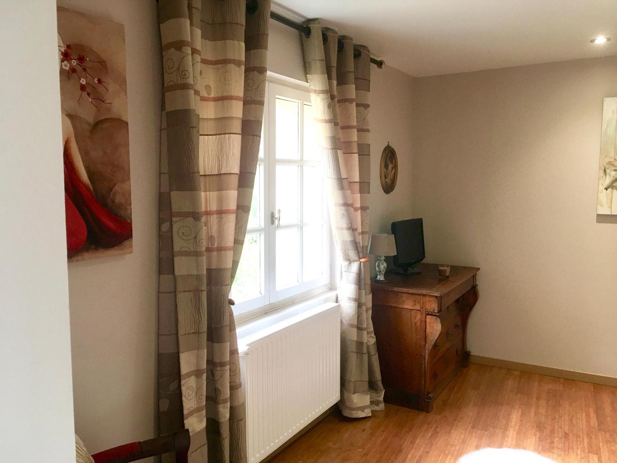 La Tour De Flandre Apartment Rousseloy ห้อง รูปภาพ