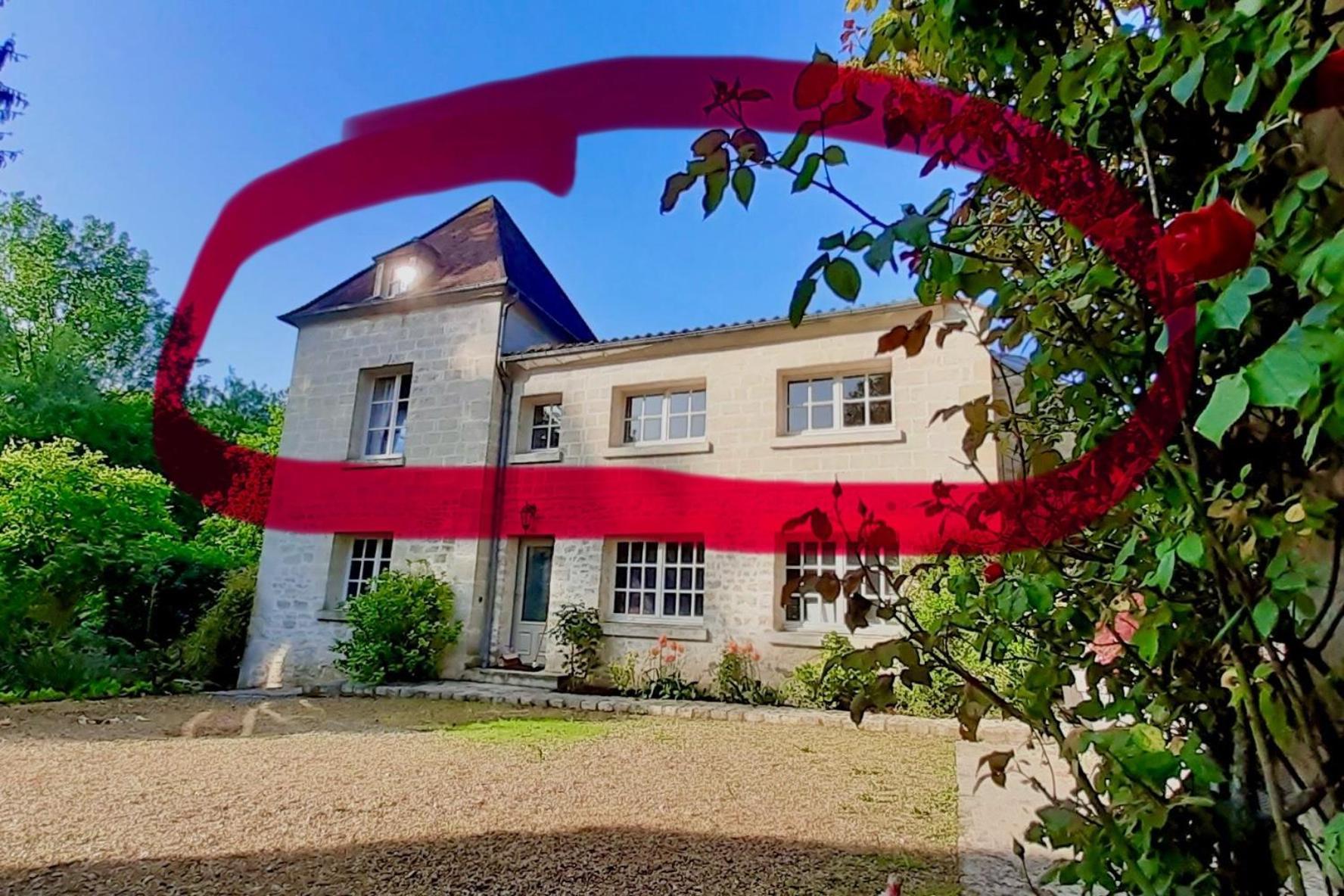 La Tour De Flandre Apartment Rousseloy ภายนอก รูปภาพ